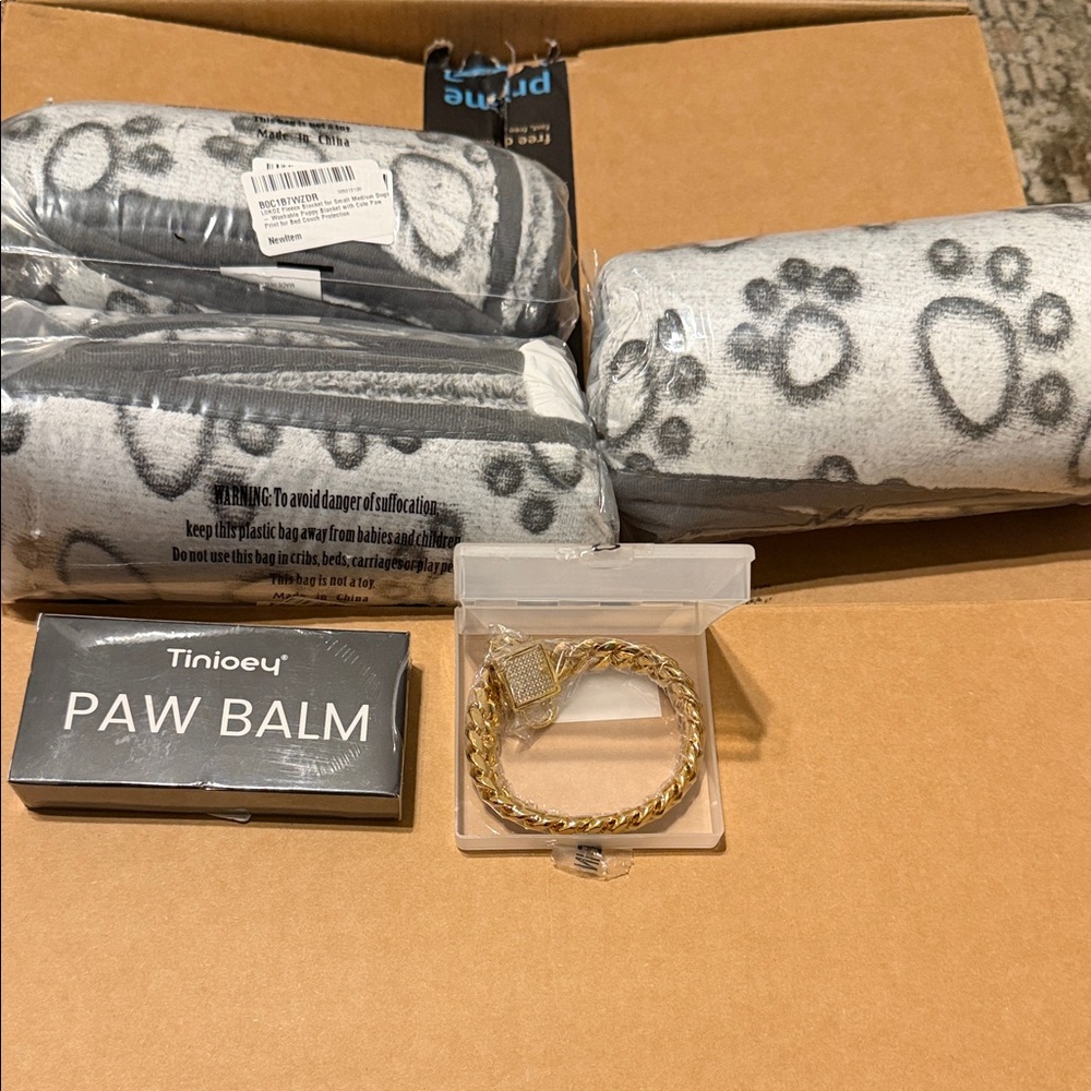 Tinioey Gray Dog Blanket with Paw Prints